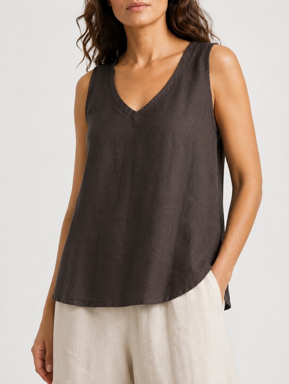 MAIWA Sleeveless V-Neck Linen Tank Top - Dark Brown